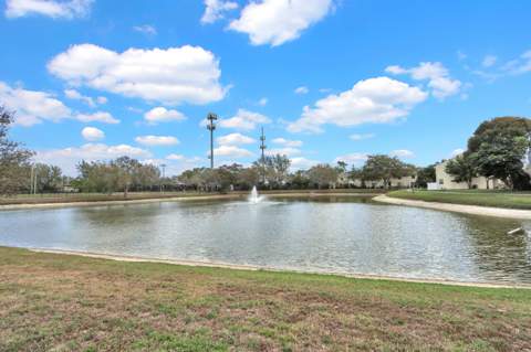 234 Foxtail Drive #E, Greenacres FL - photo 11 of 33