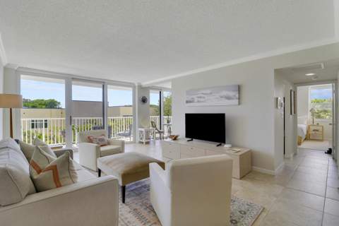 1801 S Flagler Drive #301, West Palm Beach FL - photo 8 of 56