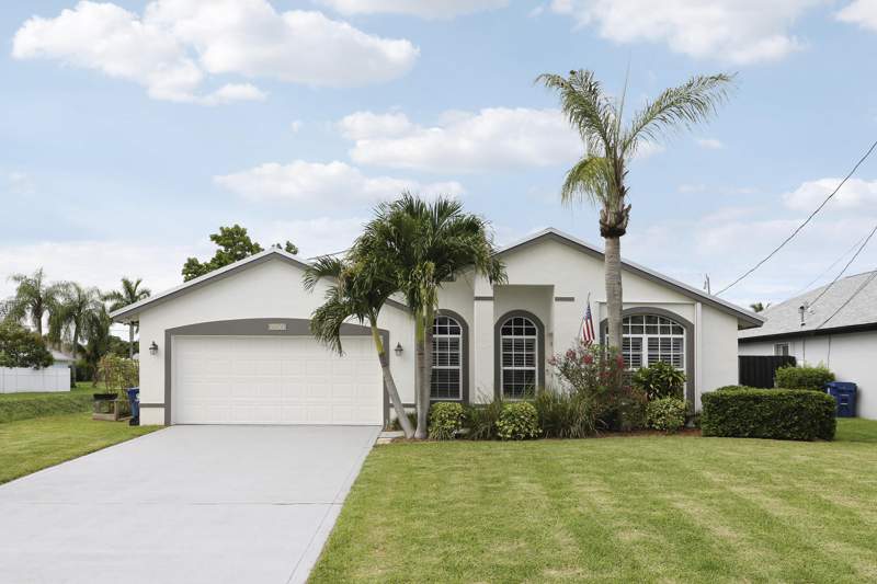 3 bedroom Single Family Residence at 6275 Lucerne Street, The Heights of Jupiter, Jupiter — photo 2