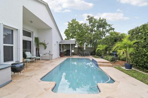 6275 Lucerne Street, Jupiter FL - photo 17 of 41