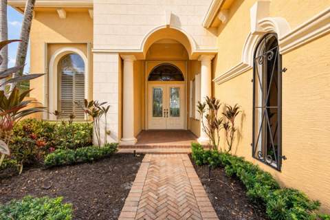 142 Viera Drive, Palm Beach Gardens FL - photo 13 of 156