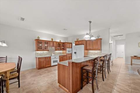 1211 Singer Drive, Singer Island FL - photo 9 of 40