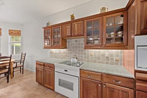 1211 Singer Drive, Singer Island FL - photo 13 of 40