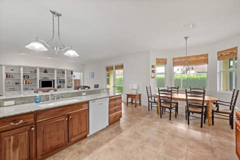 1211 Singer Drive, Singer Island FL - photo 14 of 40