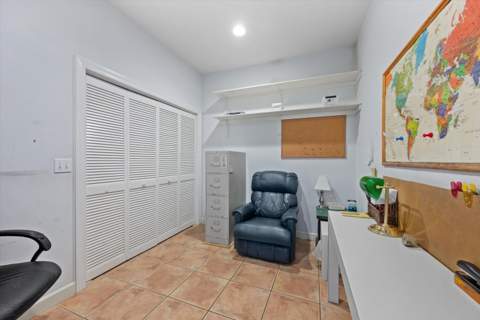 1211 Singer Drive, Singer Island FL - photo 22 of 40