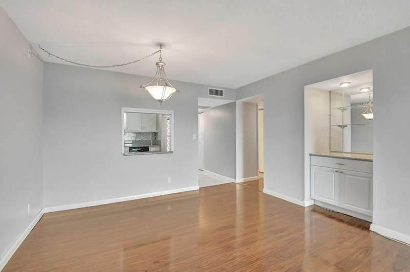 2 bedroom Condominium at 9300 SW 8th Street #303, Isle Of Sandalfoot Condo, Boca Raton — photo 4
