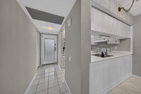 1205 Bahama Bend #F1, Coconut Creek FL - photo 7 of 58