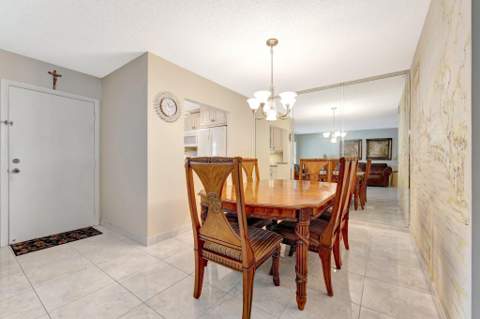 806 SE 7th Street #201, Deerfield Beach FL - photo 8 of 23