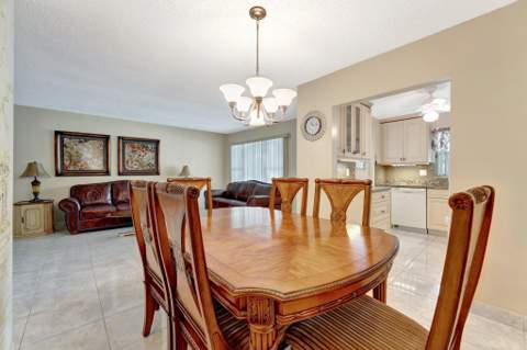 806 SE 7th Street #201, Deerfield Beach FL - photo 9 of 23