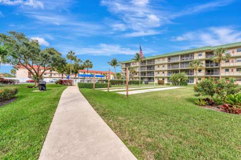 806 SE 7th Street #201, Deerfield Beach FL - photo 22 of 23