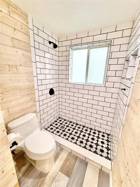 2110 NE 39TH Street #2A, Fort Lauderdale FL - photo 16 of 21