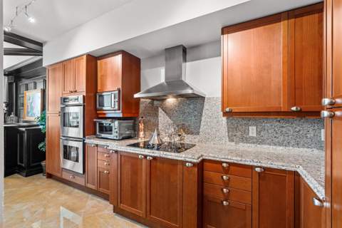 1063 Hillsboro Mile #403, Hillsboro Beach FL - photo 15 of 52