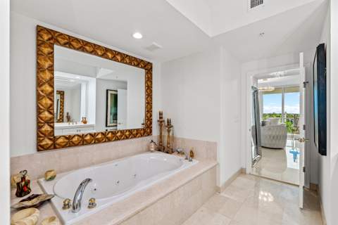 1063 Hillsboro Mile #403, Hillsboro Beach FL - photo 24 of 52