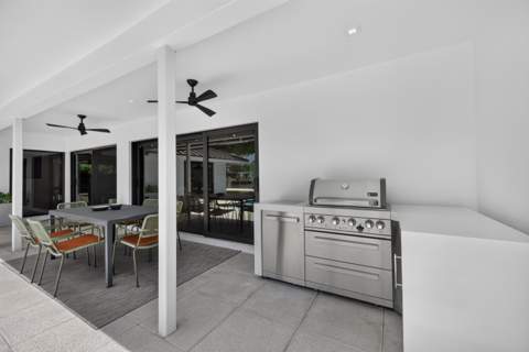 2118 NE 15th Terrace, Wilton Manors FL - photo 18 of 73