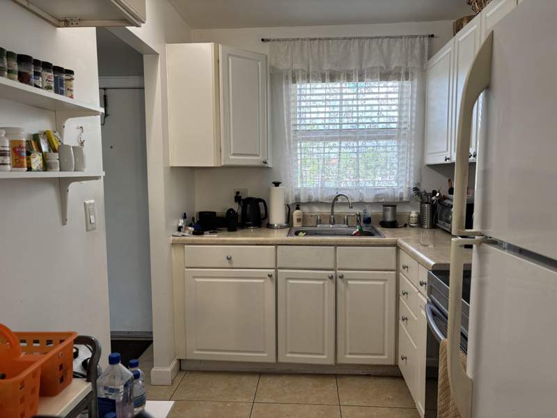 2 bedroom Condominium at 2721 N Pine Island Road #204, Sunrise Lakes 69 Condo, Sunrise — photo 2