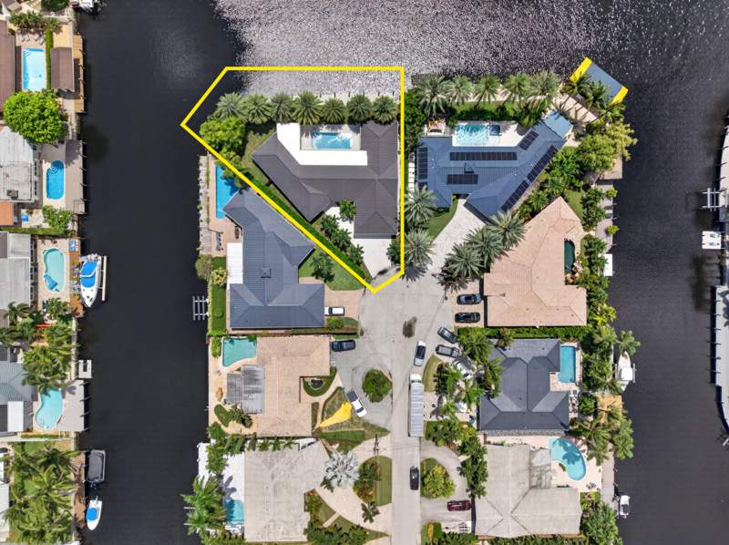 3 bedroom Single Family Residence at 2118 NE 15th Terrace, Edgewater Estates, Wilton Manors — photo 2