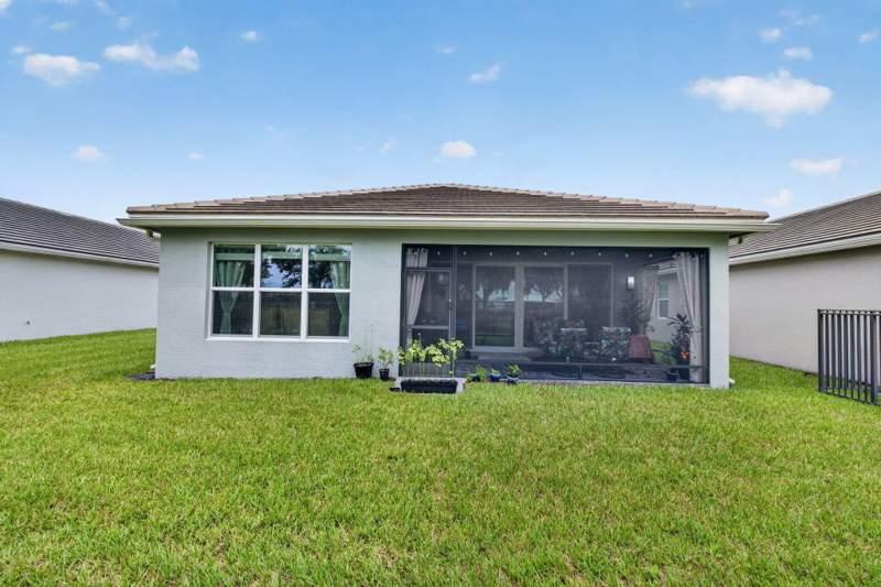 3 bedroom Single Family Residence at 13444 SW River Rock Road, Valencia Grove At Riverland, Port St. Lucie — photo 4