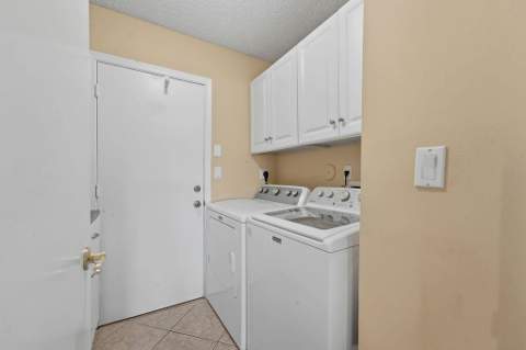 10884 Paso Fino Drive, Wellington FL - photo 18 of 54