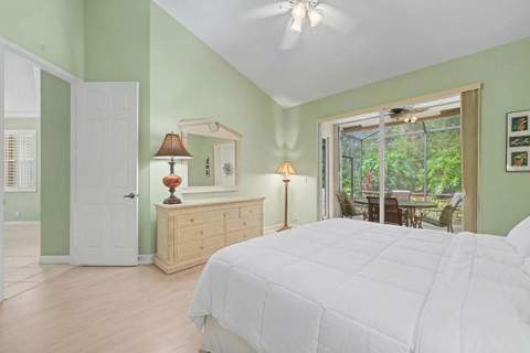 7011 Willow Pine Way, Port St. Lucie FL - photo 16 of 46