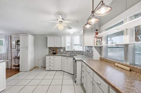 2502 SW Versailles Terrace, Stuart FL - photo 9 of 45