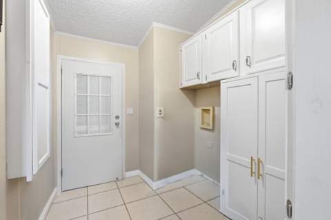 2502 SW Versailles Terrace, Stuart FL - photo 20 of 45