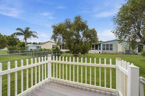 2502 SW Versailles Terrace, Stuart FL - photo 21 of 45