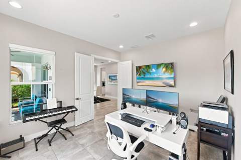 8015 Hobbes Way, Palm Beach Gardens FL - photo 16 of 43