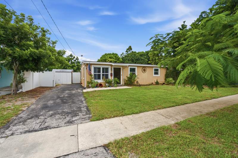 4 bedroom Single Family Residence at 5150 SW 6th Street, Margate Estates Sec 2, Margate — photo 4