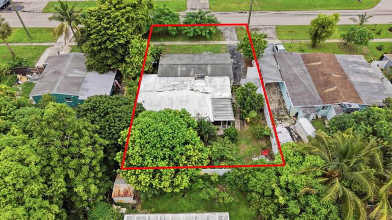 4 bedroom Single Family Residence at 5150 SW 6th Street, Margate Estates Sec 2, Margate — photo 3
