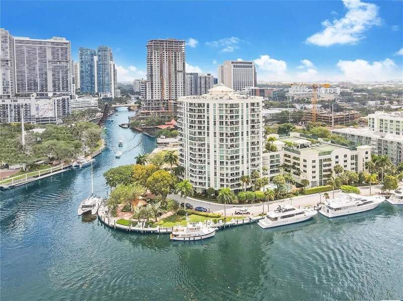 2 bedroom Condominium at 401 SW 4th Avenue #1003, Esplanade On The New River Condo, Fort Lauderdale — photo 2