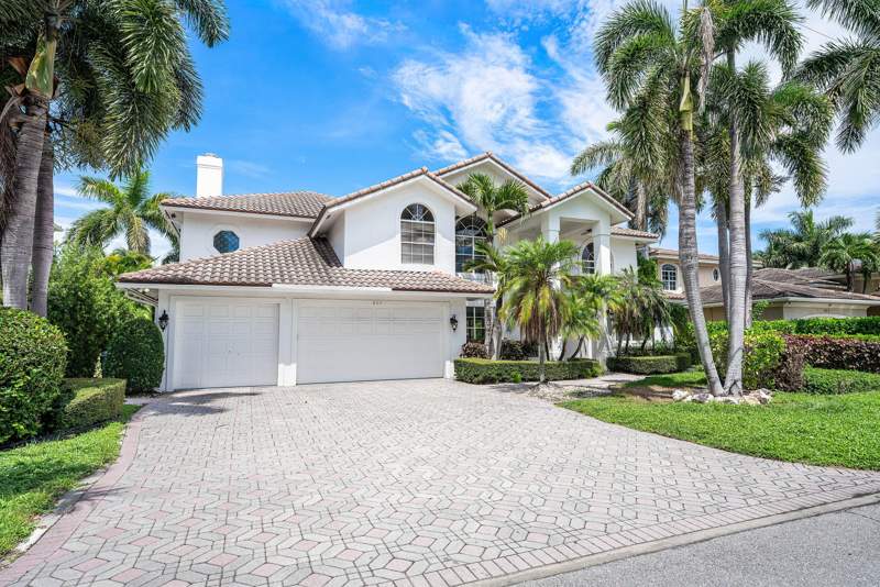5 bedroom Single Family Residence at 807 Coventry Street, Bel Marra, Boca Raton — photo 2