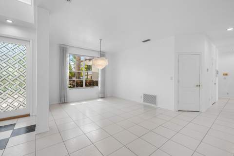 807 Coventry Street, Boca Raton FL - photo 20 of 62
