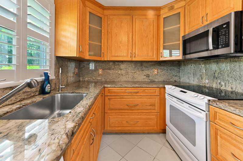 2 bedroom Condominium at 129 Waterford F, Kings Point, Delray Beach — photo 4