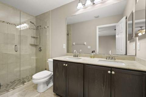 5963 Glasgow Way, Tamarac FL - photo 18 of 36