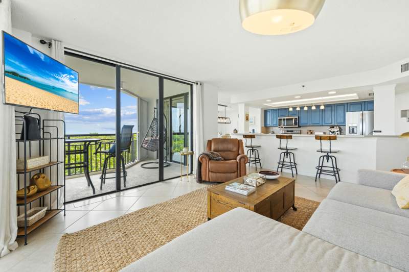 2 bedroom Condominium at 2800 N Highway A1A #204, Barclay Beach Club Phase 1, A Condominium, Fort Pierce — photo 5