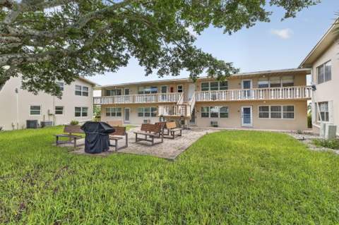 79 Chatham D, West Palm Beach FL - photo 14 of 34
