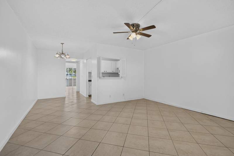 1 bedroom Condominium at 79 Chatham D, Chatham Condos, West Palm Beach — photo 3