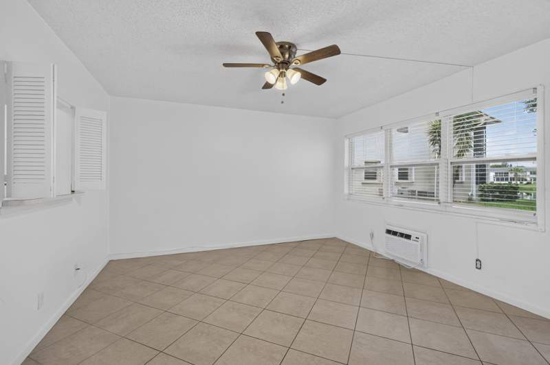 1 bedroom Condominium at 79 Chatham D, Chatham Condos, West Palm Beach — photo 4