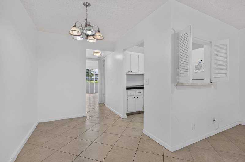 1 bedroom Condominium at 79 Chatham D, Chatham Condos, West Palm Beach — photo 5