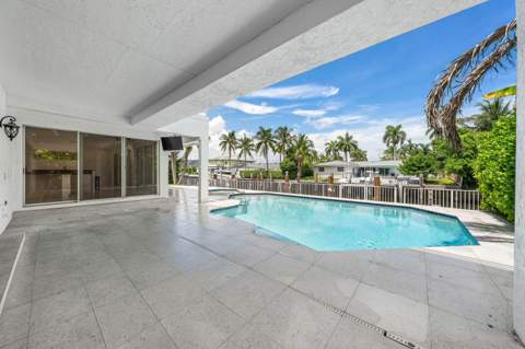 807 Coventry Street, Boca Raton FL - photo 13 of 62