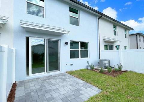 1648 Lindley Street, West Palm Beach FL - photo 12 of 14