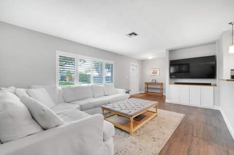 528 NW 15th Avenue, Boca Raton FL - photo 6 of 37