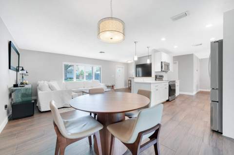 528 NW 15th Avenue, Boca Raton FL - photo 9 of 37