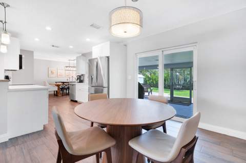 528 NW 15th Avenue, Boca Raton FL - photo 11 of 37
