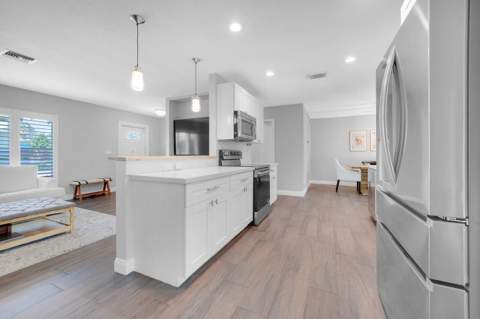 528 NW 15th Avenue, Boca Raton FL - photo 12 of 37