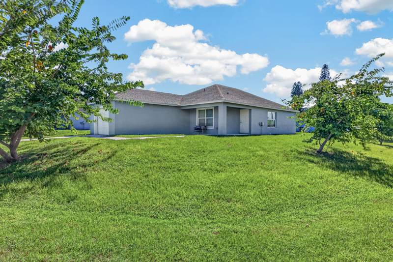 3 bedroom Single Family Residence at 1974 SE Gena Road, First Replat In South Port St Lucie Unit 4, Port St. Lucie — photo 3