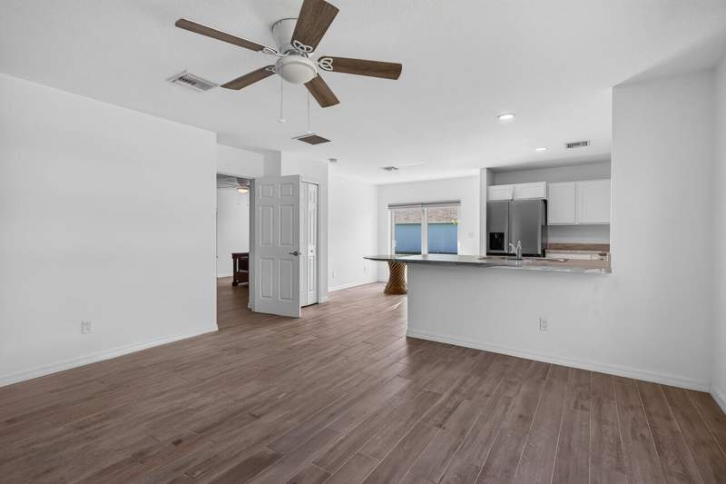 3 bedroom Single Family Residence at 1974 SE Gena Road, First Replat In South Port St Lucie Unit 4, Port St. Lucie — photo 5