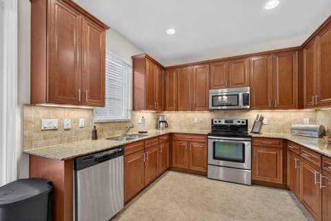 599 Dakota Drive, Jupiter FL - photo 20 of 42