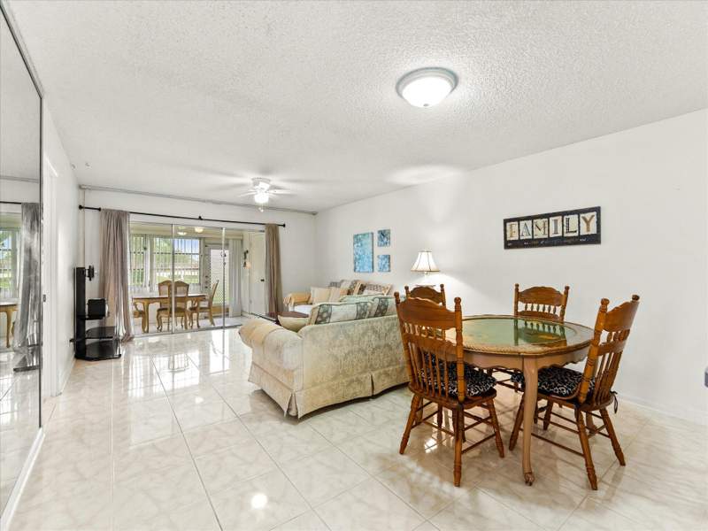 2 bedroom Condominium at 341 A Covered Bridge Boulevard, Covered Bridge, Lake Worth — photo 3