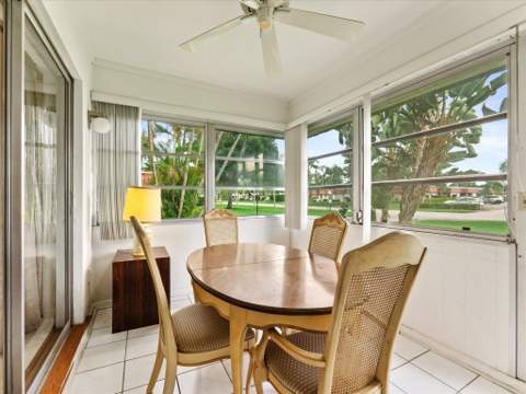 341 A Covered Bridge Boulevard, Lake Worth FL - photo 7 of 28